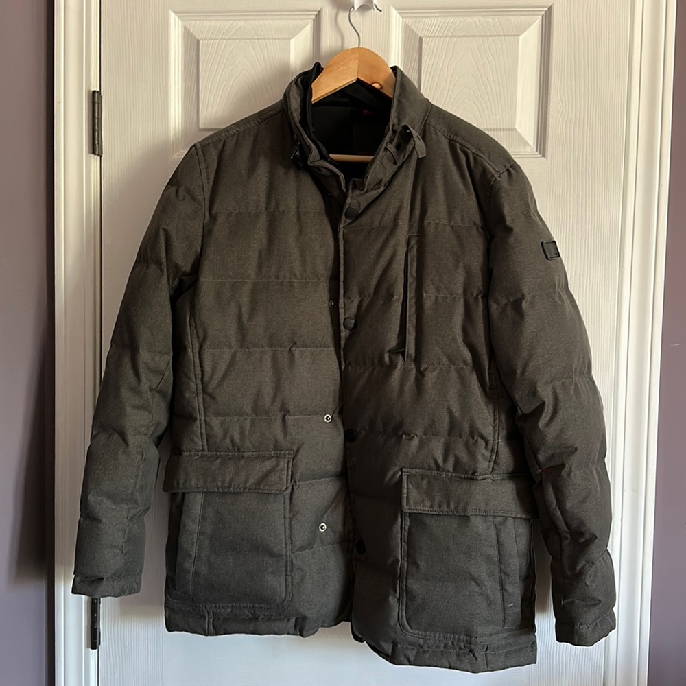 TUMI coat size medium